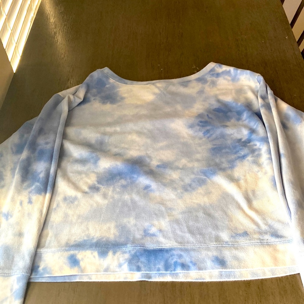 Blue/white sweater